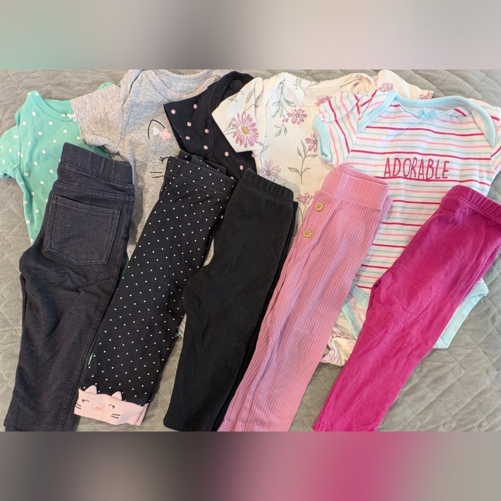 12M - 5 Onesies And Bottoms